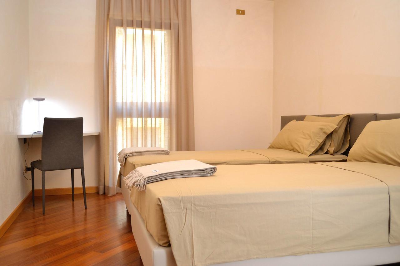 Portico Oscuro Deluxe Apartment - Centro Citta Treviso Kültér fotó